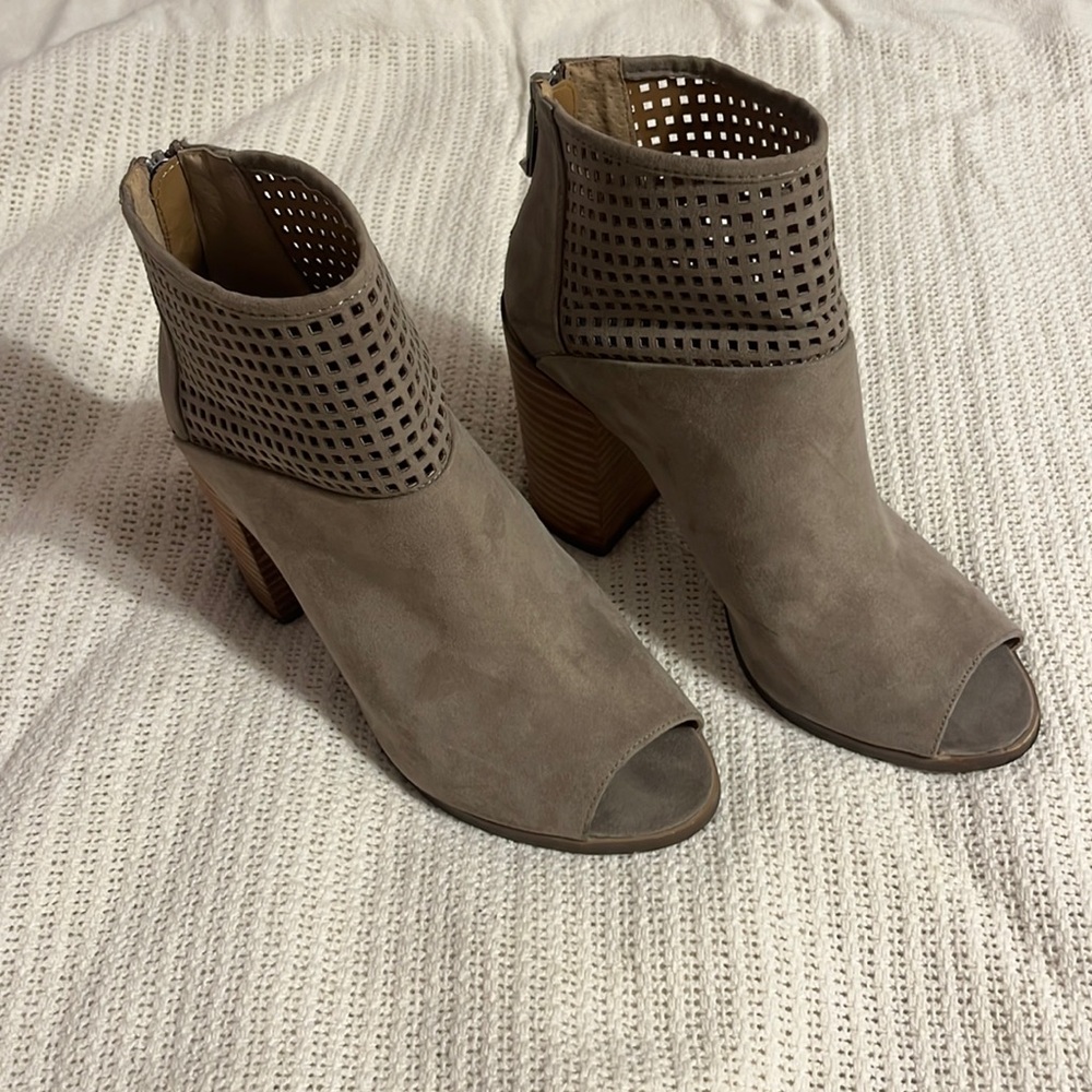 Taupe open toe heels.